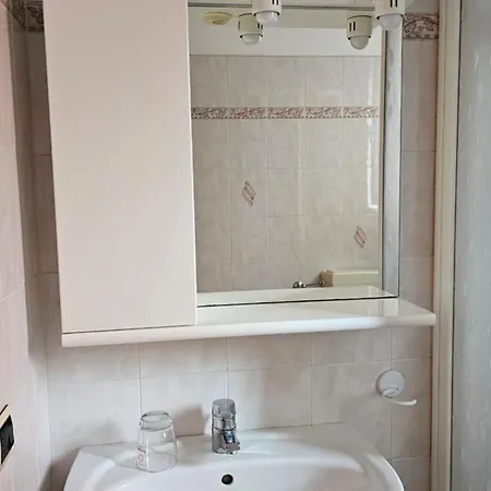 Casa Atena, Spaziosa, Romantica Con Idromassaggio Privato