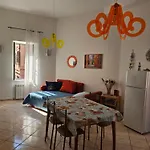 아파트 Casa Atena, Spaziosa, Romantica Con Idromassaggio Privato 바라체