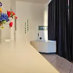 아파트 Casa Atena, Spaziosa, Romantica Con Idromassaggio Privato 바라체