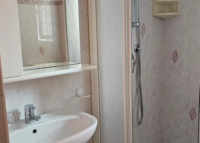 Апартаменты Casa Atena, Spaziosa, Romantica Con Idromassaggio Privato *
